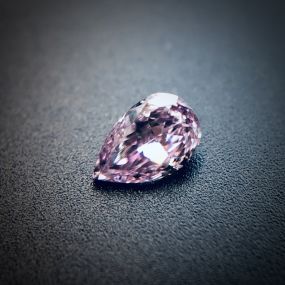 0.06 Fancy Pinkish Purple SI1