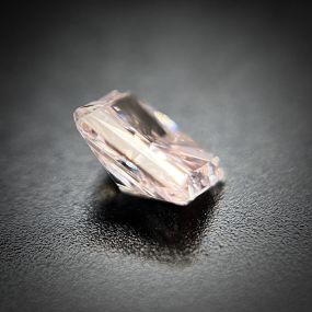 0.18 GIA Fancy Brownish Pink SI1