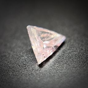 0.20 GIA Fancy Orangy Pink SI2