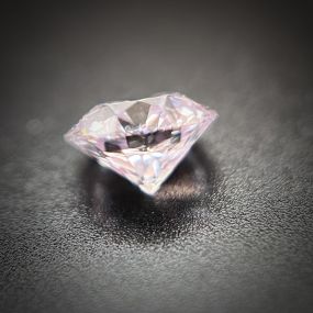 0.25 GIA Very Light Pink SI1