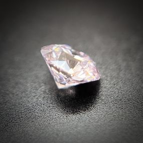 0.25 GIA Very Light Pink SI1